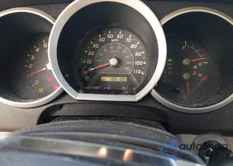 2008 Toyota 4Runner Sr5 V6 z USA, uszkodzony, nr VIN JTEZU14R08K013787